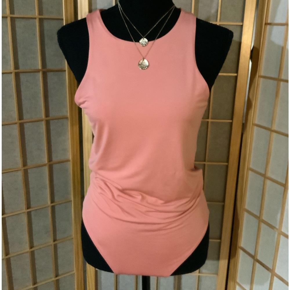 NWOT Women's Pink Sleeveless Top